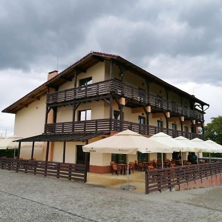 Pensiunea Elisabeta Merghindeal Luaran gambar